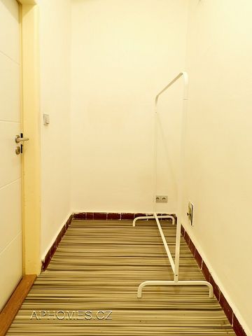 Pronájem bytu 2+1 81 m² - Fotografie 5