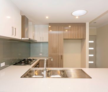 16B Keemore Way, Balga WA 6061 - Villa For Rent | Domain - Photo 6