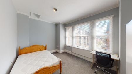 8 bedroom house to rent - Photo 4