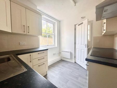 1 bedroom apartment to rent - Photo 2