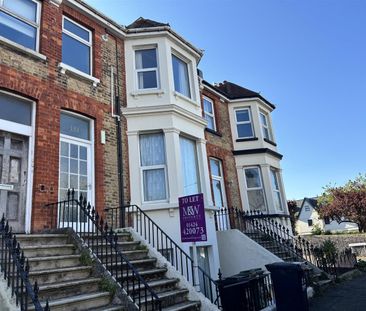 Seaside, Eastbourne - Photo 1