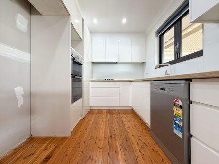 3 Bedroom Family Home - Photo 5