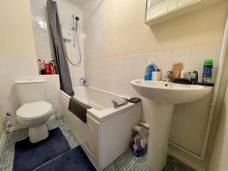 1 bedroom flat to rent - Photo 5
