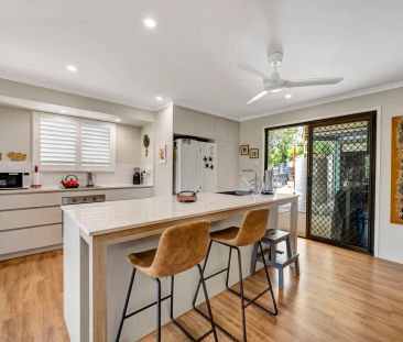 Modern Family Home with Huge Shed in Burdell - Photo 2