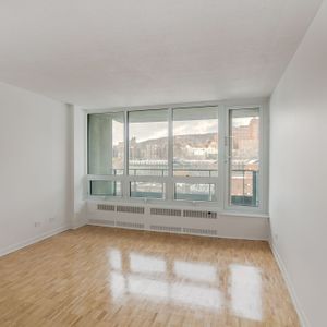 3 1/2 Apartment Near Guy Concordia - Photo 2