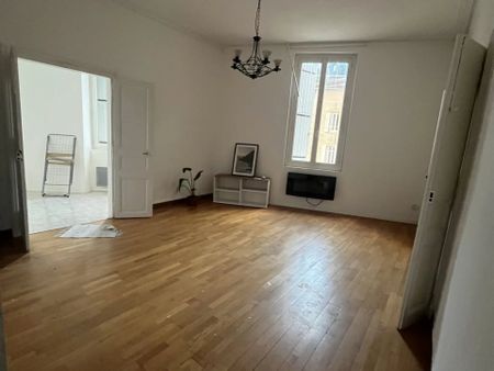 Location Appartement 3 pièces 99 m2 à Lodève - Photo 2