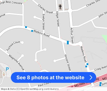 “Spacious split level townhouse in central location” - Photo 1