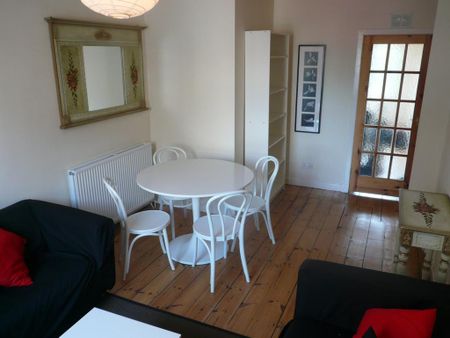 2 bedroom maisonette to rent - Photo 2
