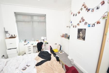 Upper West Grove, Manchester, M13 - Photo 2