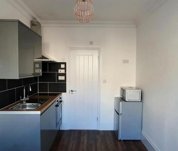 Studio to rent - Photo 6