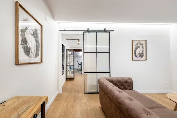 Carrer de Pavia, Barcelona, Catalonia 08028 - Photo 1