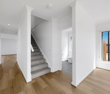 103 Modena Road, Fraser Rise VIC 3336 - House For Rent | Domain - Photo 4