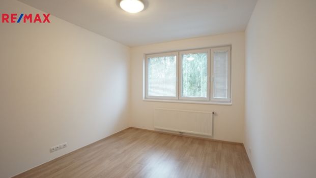 Pronájem bytu 2+kk v osobním vlastnictví 54 m², Praha 9 - Letňany - Photo 1