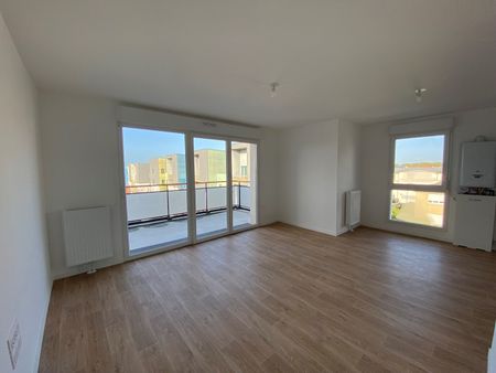 appartement F3 (68 m²) à COLOMBELLES - Photo 3