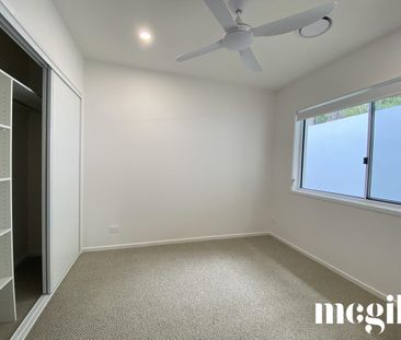 Brand-New Luxury Home Beside Nature Reserve - Photo 4