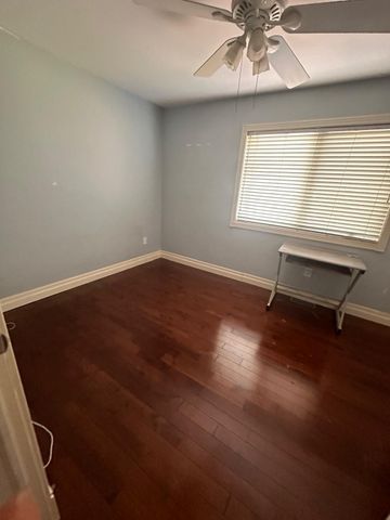 For Lease - 5 Mccullough Avenue, New Tecumseth, Ontario - Photo 5