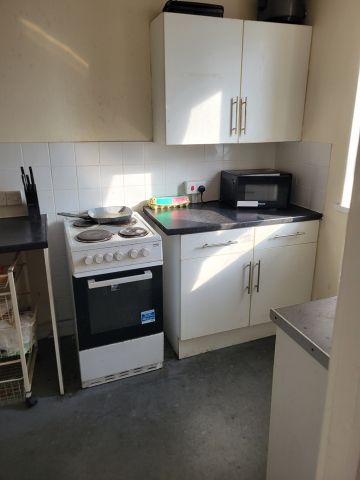 Room in a Shared Flat, Kestrel Court, BN2 - Photo 4