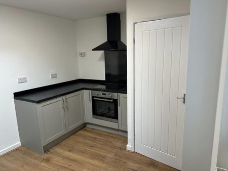 2 bedroom terraced house to rent - Photo 5