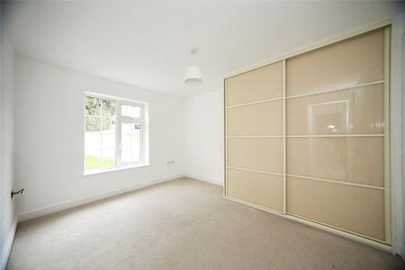 4 bedroom bungalow to rent - Photo 3