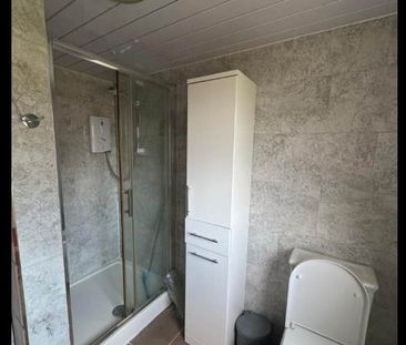 Room in a Shared House, Overstone Road, LU4 - Photo 1