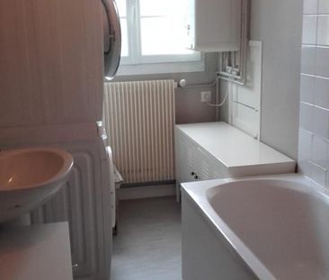 Location Appartement 3 pièces 65m² LE CREUSOT 71200 - Photo 4