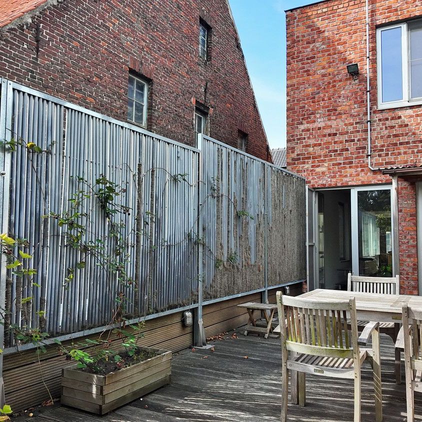 Uitzonderlijk afgewerkt duplex-appartement gelegen in het centrum van Eeklo! - Foto 1