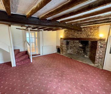 High Street - Photo 1