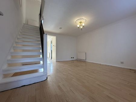 3 bedroom terraced house to rent - Photo 4