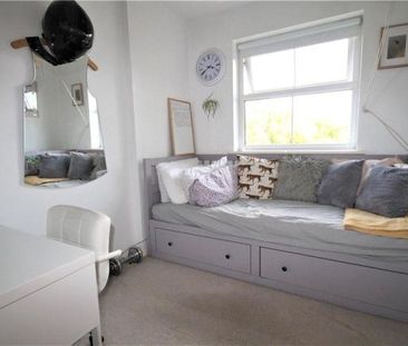 Wingate Court, Aldershot, Hampshire, GU11 - Photo 2