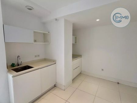 Location Appartement 1 pièce 23m² VILLEFRANCHE SUR MER 06230 - Photo 5