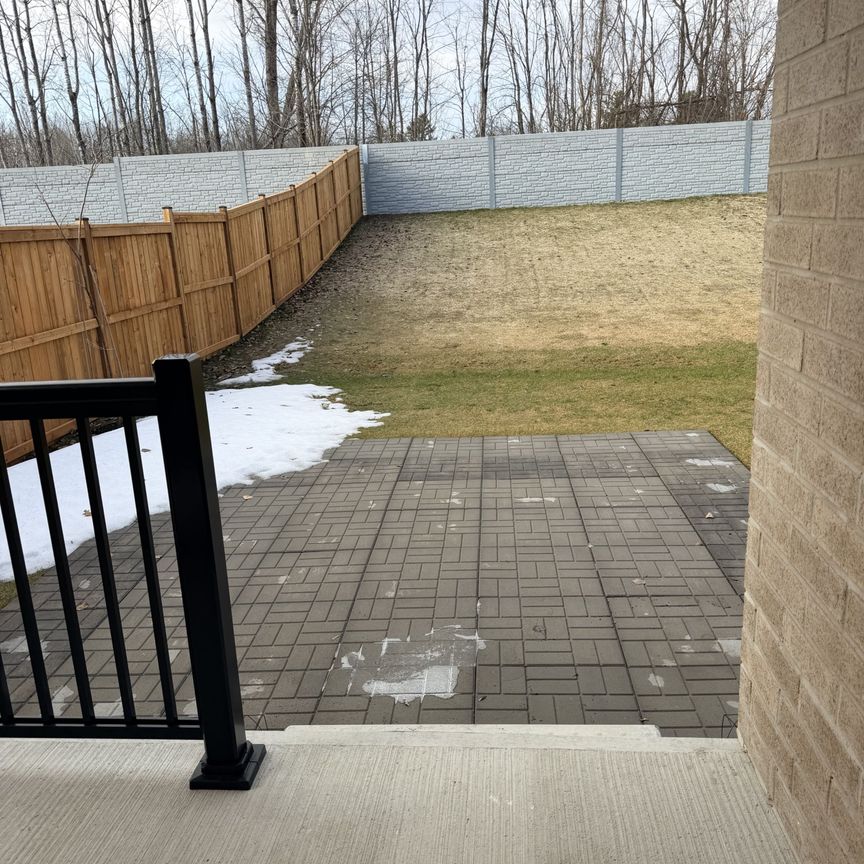 For Lease - 222 Adley Drive, Brockville, Ontario - Photo 1