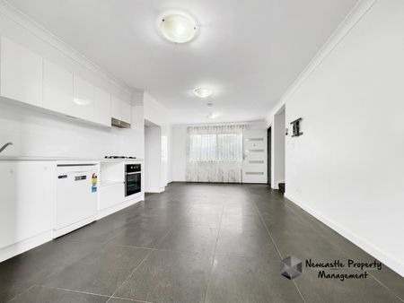 4/259 Sandgate Road, Shortland - Photo 2