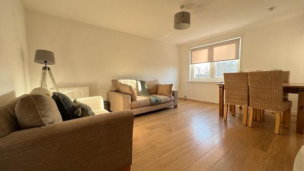 3 bedroom flat to rent - Photo 1
