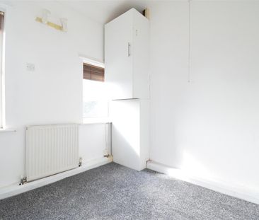 Warren Avenue, Wakefield - Photo 5