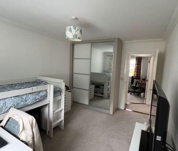 4 bedroom detached house to rent - Photo 6