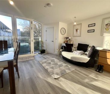 Commercial Road, Poole, Dorset, BH14 - Photo 2