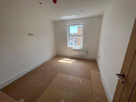 2 bedroom maisonette to rent - Photo 2