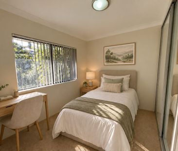 This home has everything you need. - Photo 3
