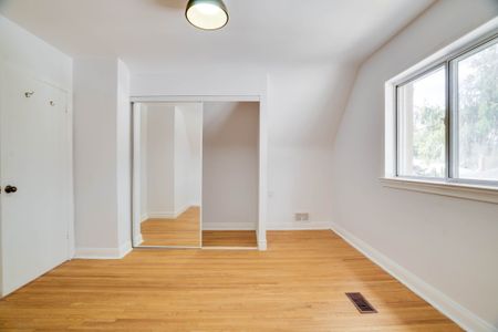 For Lease - 12 Glen Agar Drive, Toronto, Ontario - Photo 5