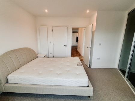 2 Bedroom 2 Bathroom Apartment 1806 - Photo 4