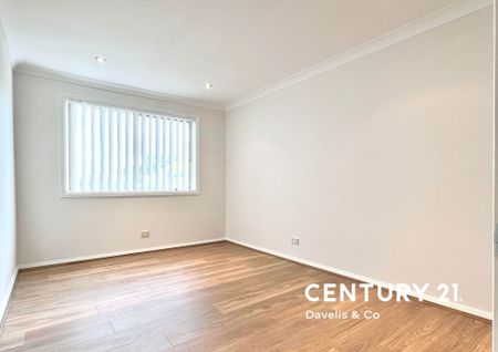 Modern 3-Bedroom Duplex with Study & Large Backyard - Photo 3