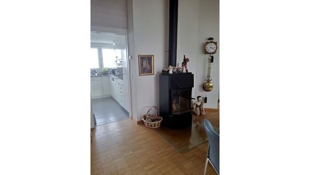2½ Zimmer-Dachwohnung in Ebmatingen (ZH), möbliert, auf Zeit - Photo 1