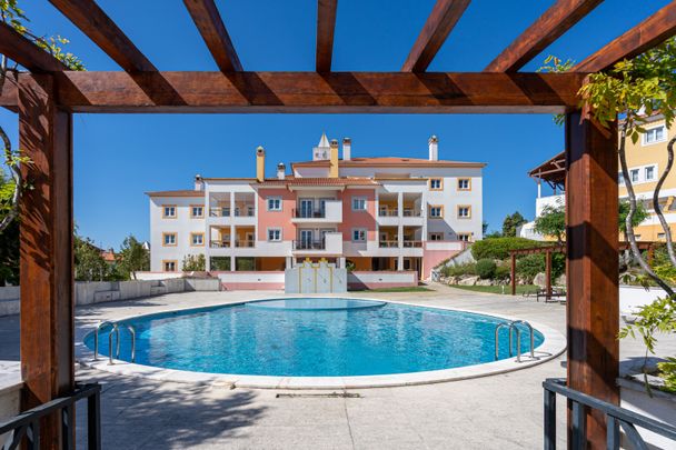 Apartamento T2+1 tipo Moradia na Quinta da Beloura em condomínio - Photo 1