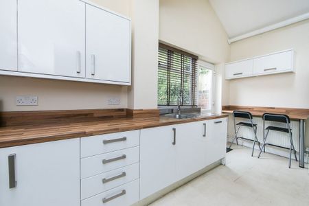 Station Parade, Headingley, Leeds - Photo 4