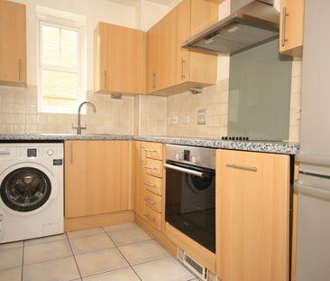 Heathside Road, Woking - Photo 2