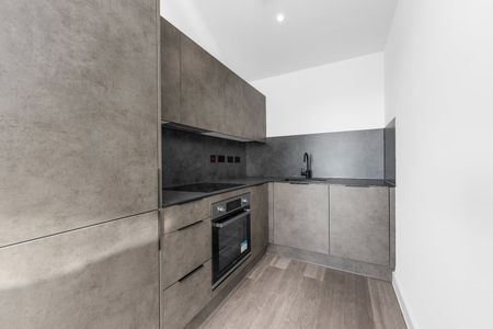 1 Bed Flat, Berkley Square, M5 - Photo 4