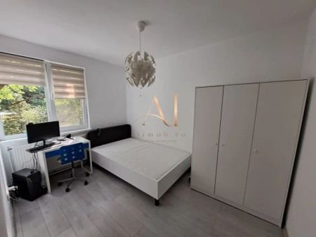 Va propunem spre inchiriere un apartament spatios ideal pt medici rezidenti sau studenti la medicina! - Fotografie 3