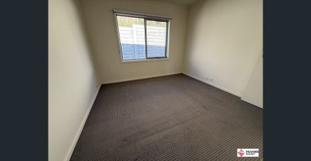 "Spacious 3 Bedroom Home" - Photo 4