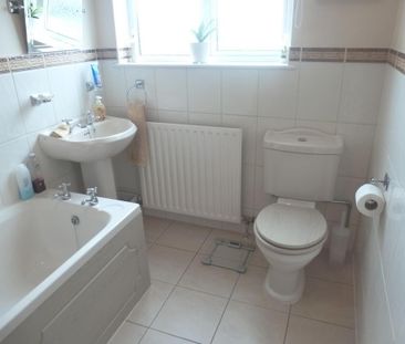 2 bedroom semi-detached house to rent - Photo 2