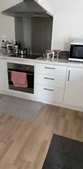 Melville - Walk to the hospital - Photo 1